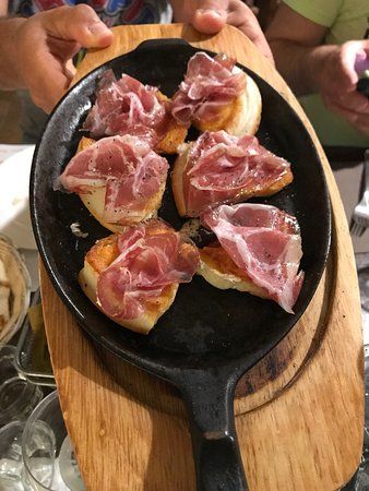 Wine Bar Cairoli Restaurant